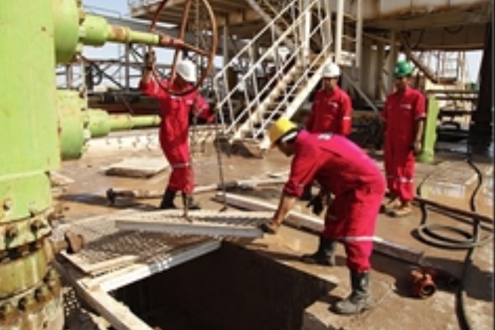 حفاری ١٥ حلقه چاه در میدان نفتی آزادگان جنوبی تکمیل شد