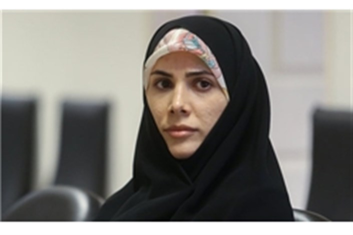 لاریجانی: فاطمه حسینی اعلام نکرده که ما سهممان را از سفره انقلاب می خواهیم