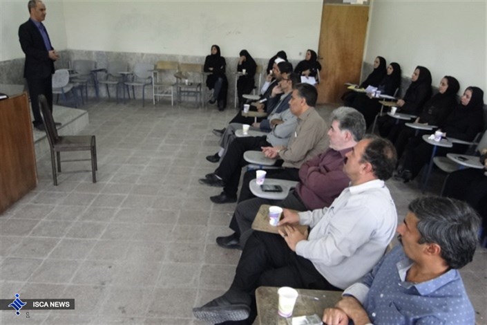 کارکنان دانشگاه آزاد اسلامی واحد گرمسار در سه کارگاه آموزش های کاربردی شرکت کردند