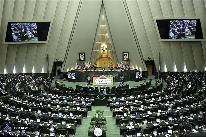 مازنی خبر داد: نامه ۲۰ نماینده مجلس به لاریجانی برای برگزاری نشست غیرعلنی