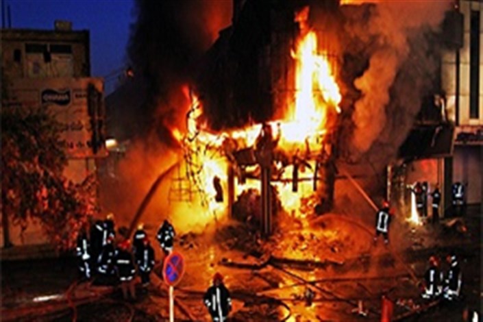 آتش سوزی در ساختمان تجاری نارمک/ هیچکس آسیب ندید