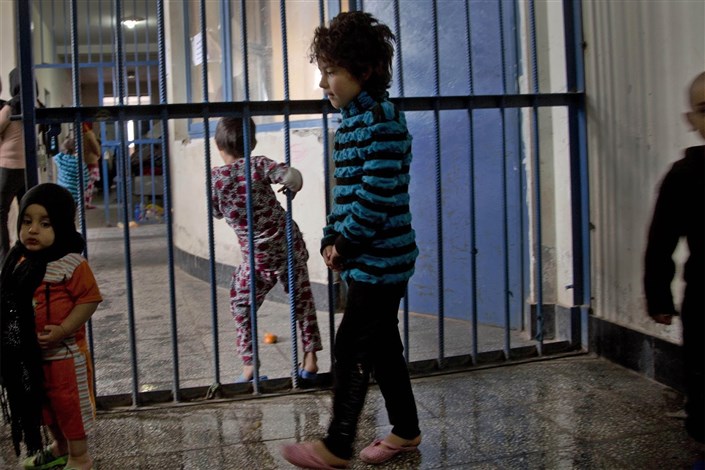 آمار عجیب کودکان زندانی/  2300کودک در زندان