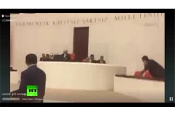 کودتای ترکیه : داخل پارلمان ترکیه بعد از بمباران جنگنده ها