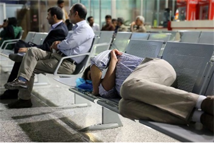 افزایش تاخیر پروازها و رعایت نکردن حقوق مسافران/ مردم خسارت بگیرند