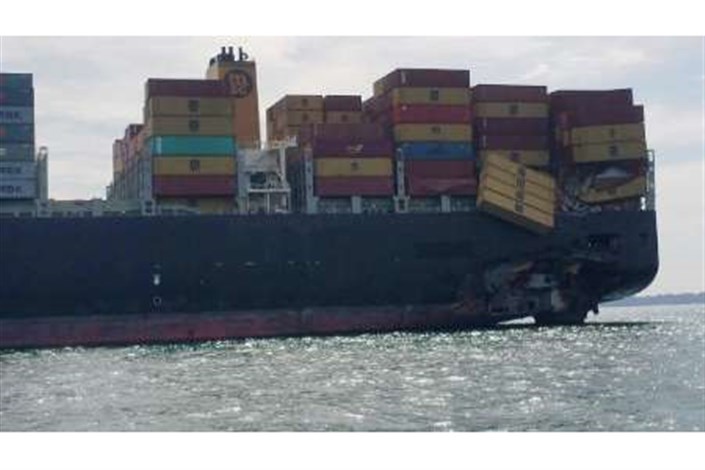 تصادف نفتکش ایرانی با کشتی کانتینربر سوئیسی در تنگه سنگاپور