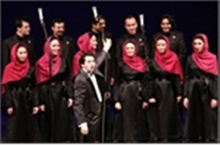 تبریک مدیرکل دفتر موسیقی به سرپرست گروه آوازی تهران