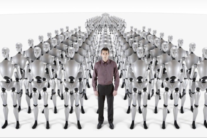 محققان دانشگاه آزاد اسلامی از تجربه های خود می گویند/ آیا می توان به حوزه رباتیک به عنوان شغل نگاه کرد؟