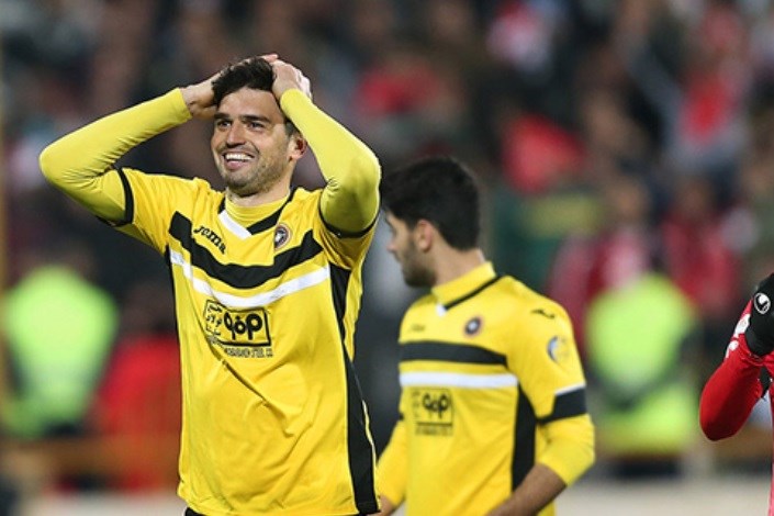 مجوز مذاکره استقلال با مدافع سپاهان صادر شد