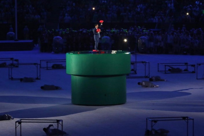 نخست وزیر ژاپن با لباس سوپر ماریو در مراسم اختتامیه المپیک
