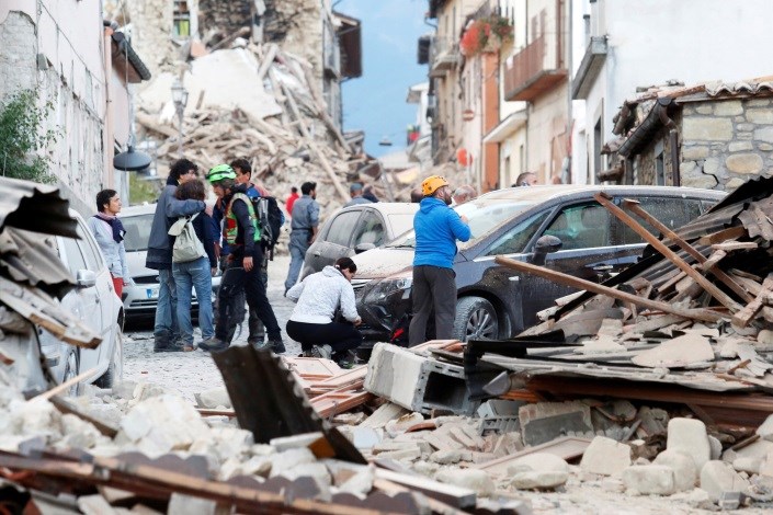 تلفات زمین لرزه ایتالیا به 37 نفر رسید/150 نفر مفقود هستند