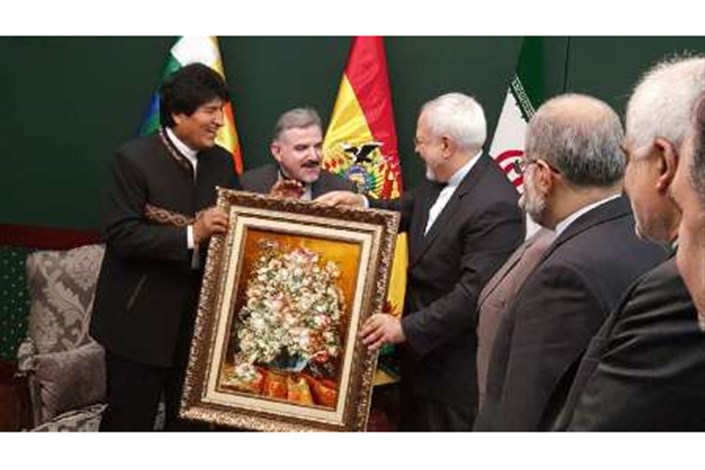 تبادل هدیه میان ظریف و رییس جمهوری بولیوی