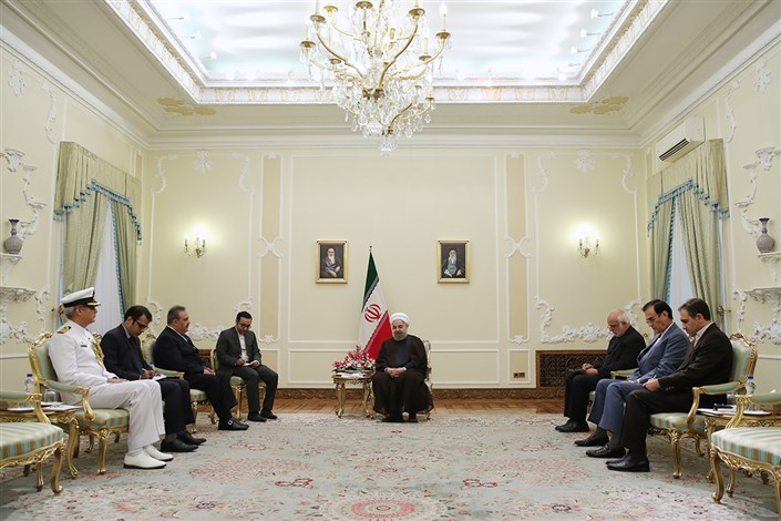  روحانی هنگام دریافت استوارنامه سفیر جدید پاکستان در تهران:ایران و پاکستان عمق استراتژیک یکدیگر هستند