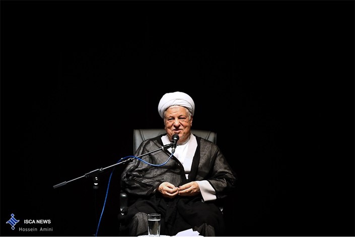 آیت الله هاشمی رفسنجانی: تأسیس دانشگاه آزاد اسلامی، لطف خدا بوده است/ایران را به جایگاهی که استحقاق دارد، برسانیم