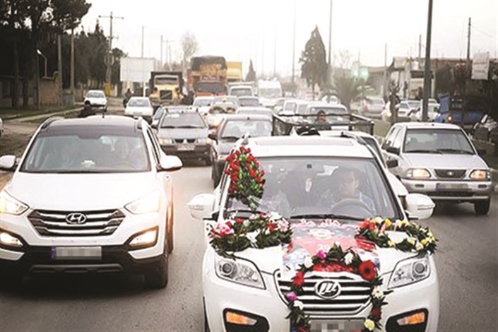 کنترل کاروان‌های عروسی از محضر تا تالار پذیرایی/ در اصفهان ٦٣نفر دستگیر و ٢٢ خودرو توقیف شدند