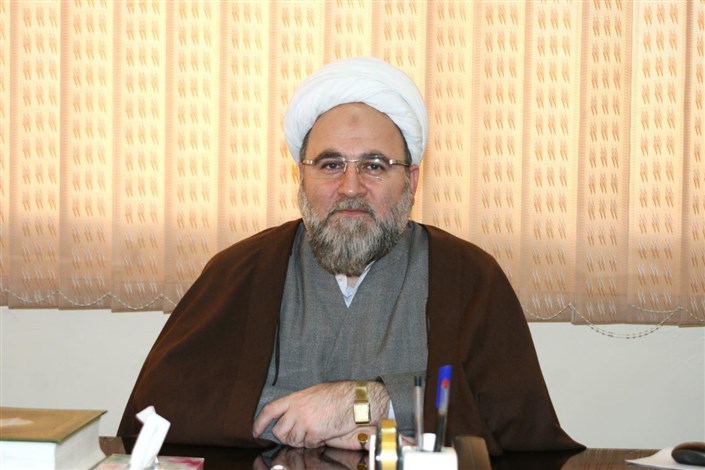 ضیافت اندیشه با تقویت بنیه علمی و فرهنگی اساتید، آنها را در یک مدار همفکری عمومی برای خدمت به جامعه دانشگاهی قرار می دهد