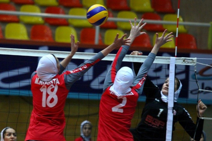 هشت تیم در یک‌چهارم مسابقات دسته 3 والیبال دانشجویان دختر دانشگاه آزاد اسلامی