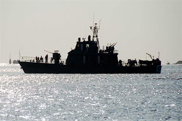 کشتی ائتلاف متجاوز سعودی هدف موشک‌های انصارالله یمن قرار گرفت