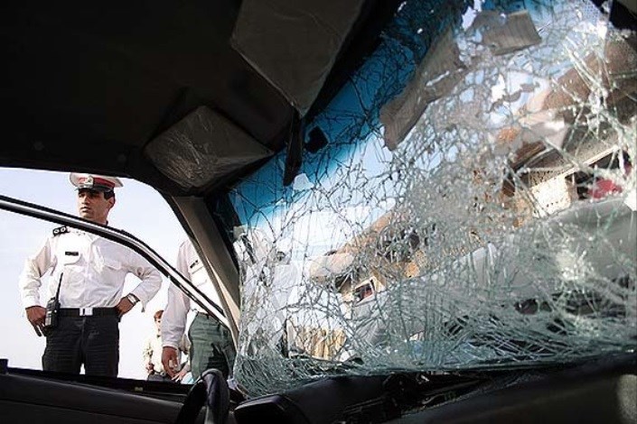 7 کشته در پی تصادف پژو با موتور در کهنوج