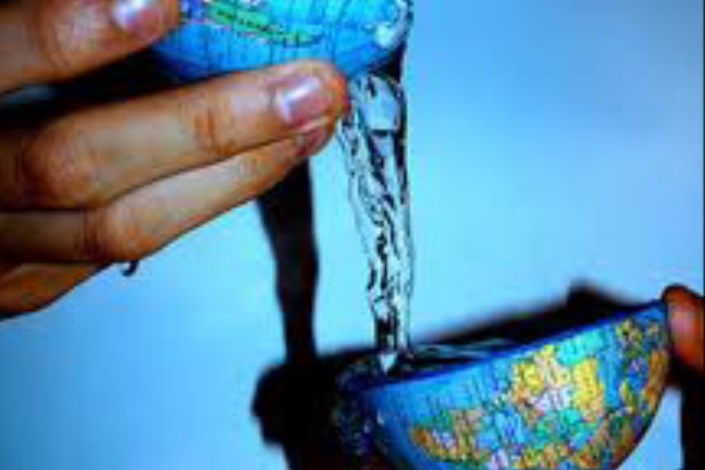 کاهش حجم آب دریای خزر و خلیج فارس/ ۱۹ میلیارد مترمکعب آب گم شد