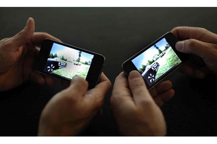 بازی‌های گوشی های همراه  ارتباط بین فردی را کاهش  می دهد