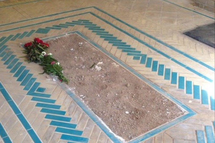 نصب سنگ جدید مزار دکتر ایرج افشار طی چند روز آینده