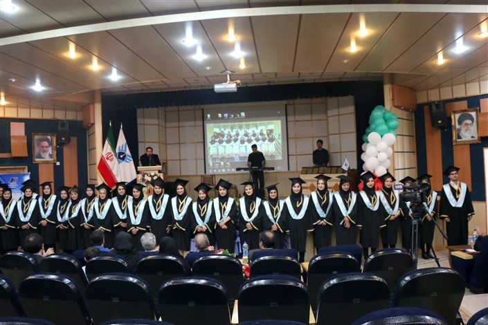 جشن فارغ التحصیلی دانشجویان رشته پزشکی ورودی 88 واحد اردبیل برگزار شد