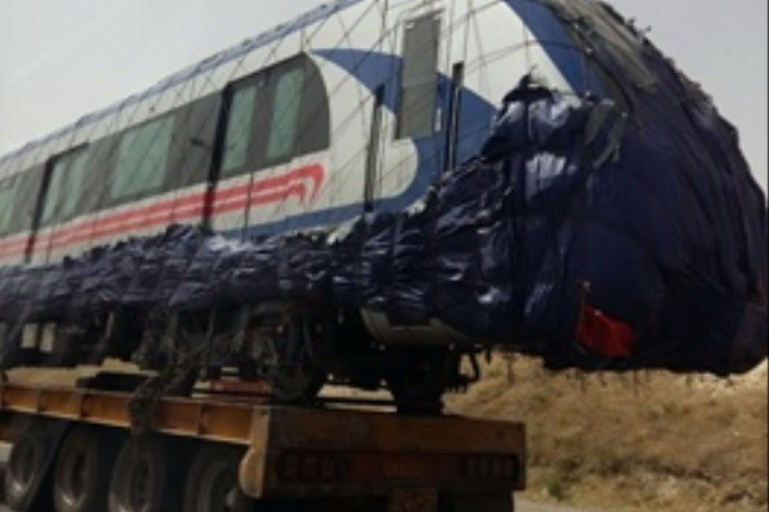 تصادف دو واگن در ایستگاه راه آهن مشهد