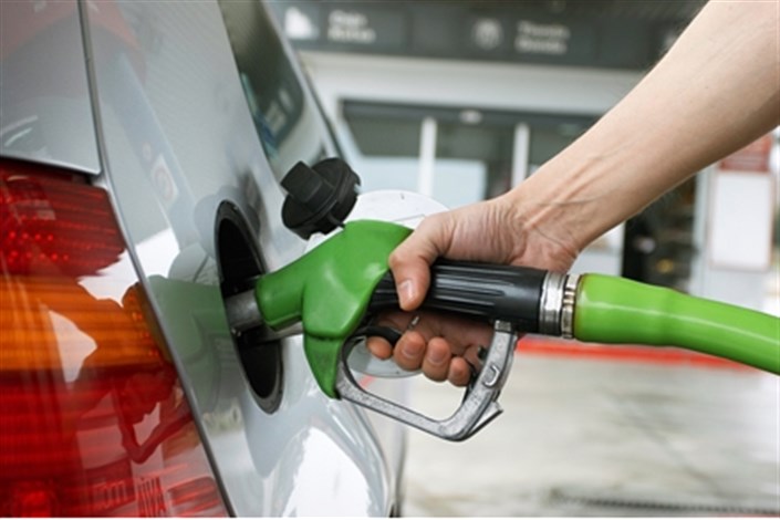 زنگنه :قیمت بنزین در بودجه سال ۹۶ افزایش نمی‌یابد