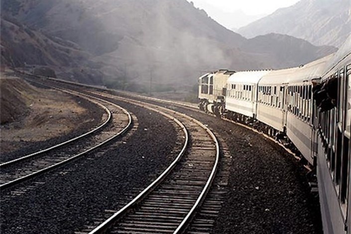 قطار «عقاب طلایی» از طریق جاده ابریشم عازم تهران شد