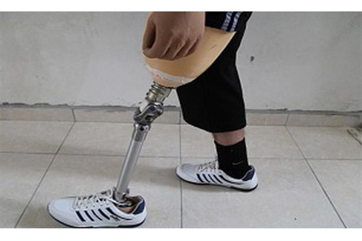  اخراج یک معلول از استخری در تهران به علت نداشتن پا!