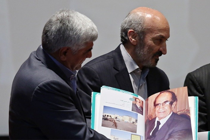 یادنامه خیرین آموزش عالی با حضور وزیر علوم در دانشگاه فردوسی مشهد رونمایی شد