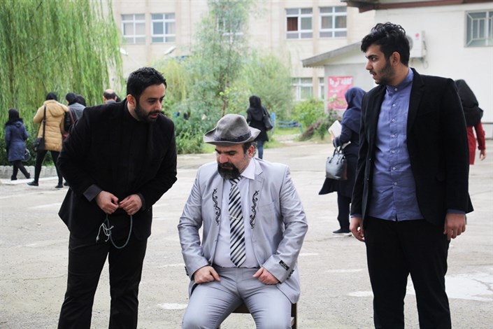 اجرای نمایش خیابانی در دانشگاه آزاد اسلامی واحد رشت/تصاویر