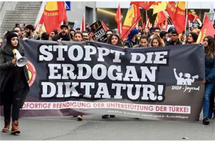 تظاهرات کردهای ساکن آلمان علیه اردوغان
