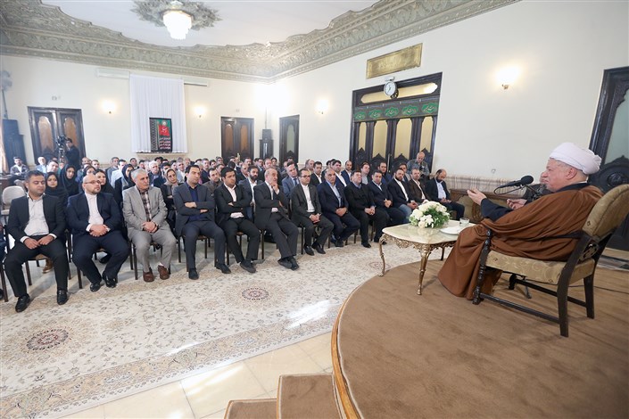  آیت‌الله هاشمی: دولت آقای روحانی با مذاکرات عاقلانه تحریم ها را به برجام رساند که یک سند بین المللی است