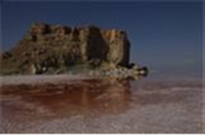 غبار دریاچه ارومیه «سمی» است/نگرانی از بروز سرطان در چند نسل 
