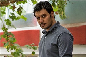 جواد عزتی با فیلم کت چرمی به جشنواره فجر می‌آید