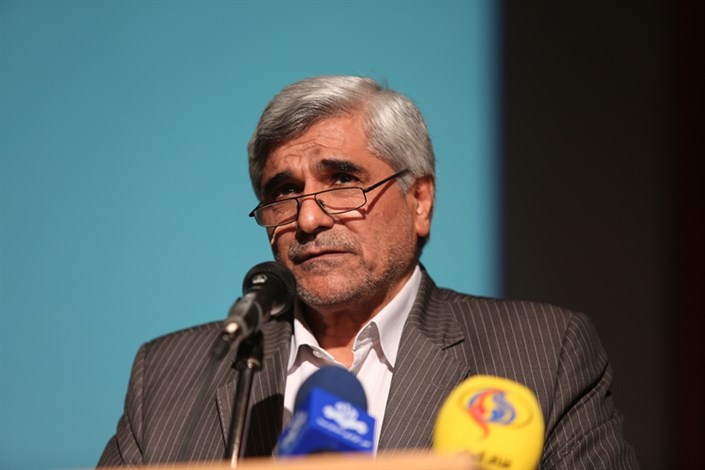 وزیر علوم به شهدای دانشگاه کردستان ادای احترام کرد