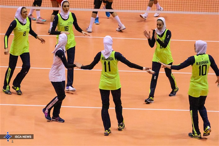 دانشگاه ازاد اسلامی در نیم فصل لیگ برتر والیبال زنان سوم شد