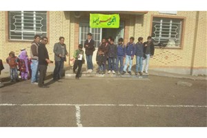 اهدای 100 جلد کتاب به آموزشگاه شهید شعبان وحید در منطقه خروسلو