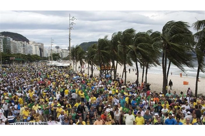 هزاران برزیلی در اعتراض به فساد به خیابان‌ها آمدند