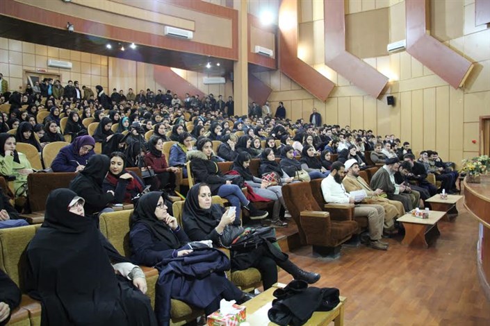 برگزاری  مراسم روز دانشجو در دانشگاه آزاد اسلامی واحد رشت