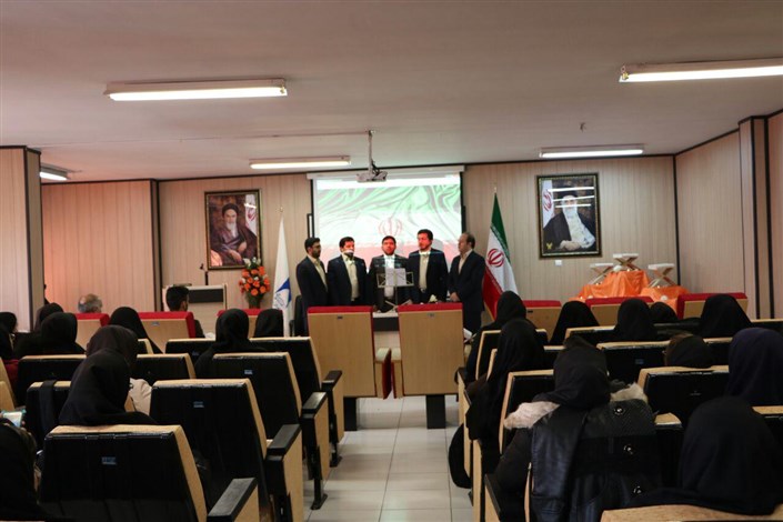برگزاری محفل انس با قرآن کریم در دانشکده اقتصاد وحسابداری واحد تهران مرکزی