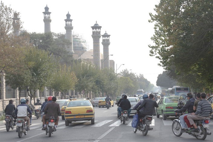 صبح ناسالم در هوای بارانی تهران