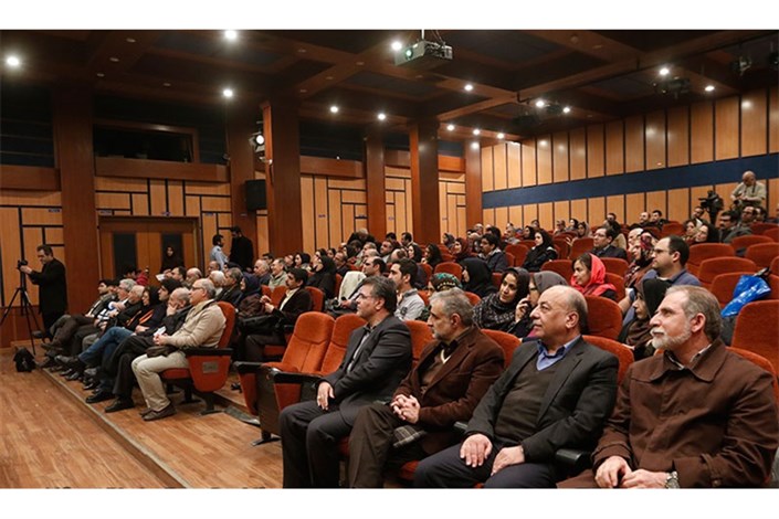 جایزه سومین جشنواره تجلیل از تهران پژوهان به روابط عمومی شهرداری منطقه 11 تعلق گرفت