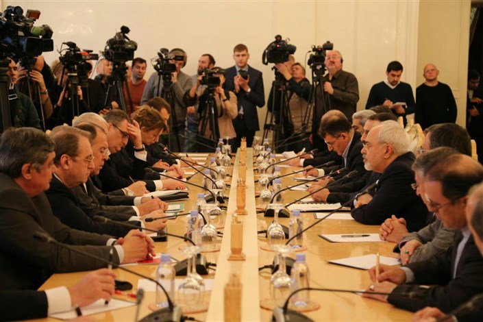 دیدار و گفت و گوی ظریف با وزیر امور خارجه روسیه