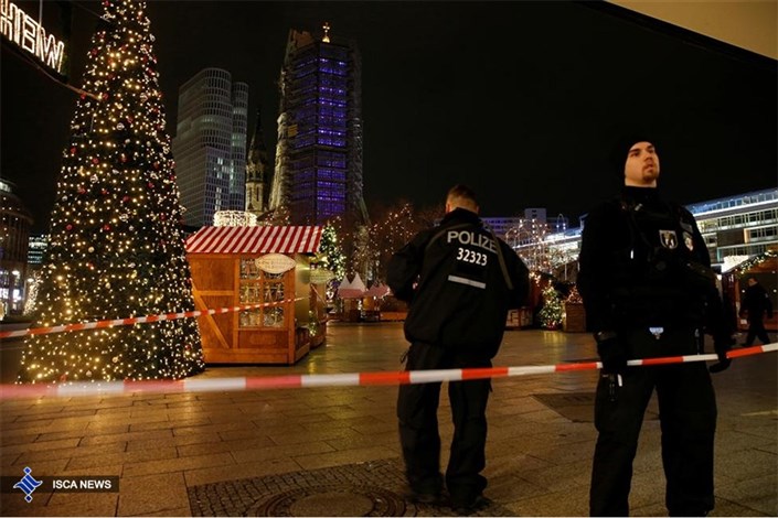 آماده‌باش نیروهای امنیتی و پلیس انگلیس به دنبال حمله به بازار کریسمس در برلین