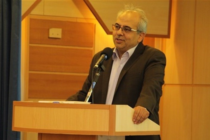 مجلسی: انتخاب دکتر میرزاده به عنوان رئیس آسایهل، برگ زرینی در دانشگاه آزاد اسلامی است