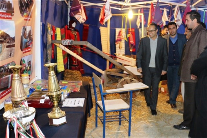  برگزاری نمایشگاه دستاوردهای دانشجویی فرهنگی در واحد آزادشهر