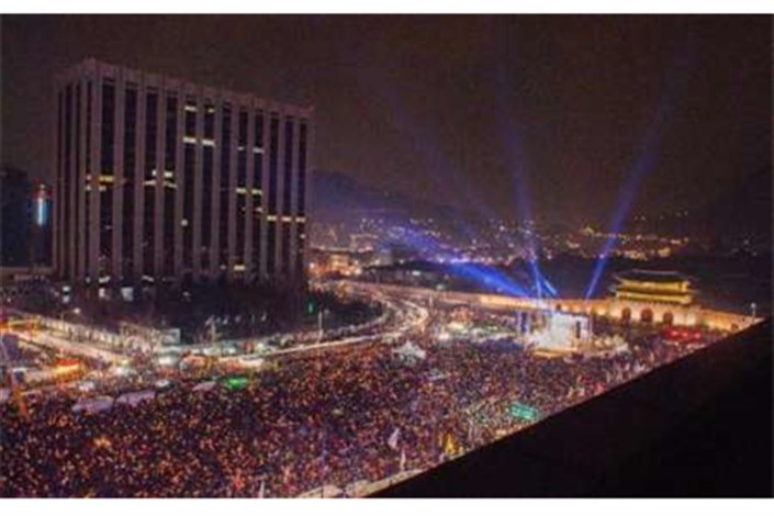 تجمع اعتراضی علیه رئیس جمهوری کره جنوبی در شب سال نو میلادی