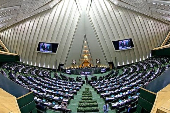 بیانیه‌ ۲۲۰ نماینده در دفاع از آزمایش‌های موشکی ایران و حمایت از ایرانیان مقیم آمریکا